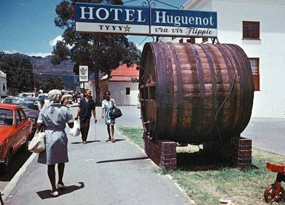 Down Memory Lane - 18 Old Cape Town Pics.